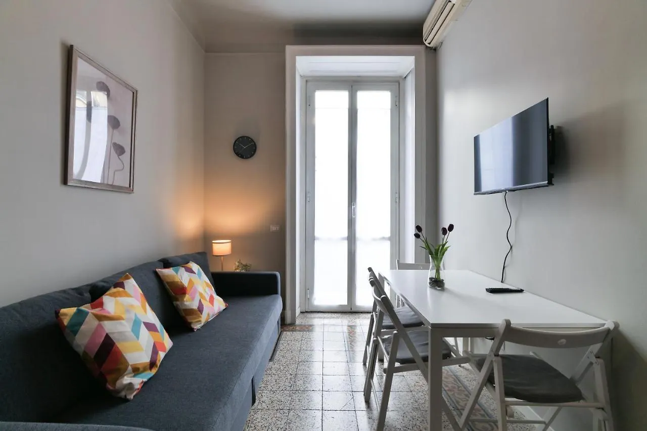 Apartament Primopiano - Giacosa Mediolan