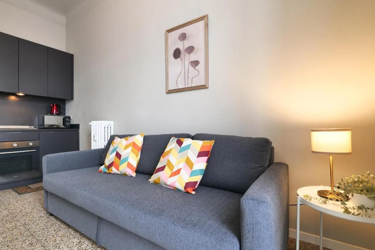 Apartament Primopiano - Giacosa Mediolan 0*,